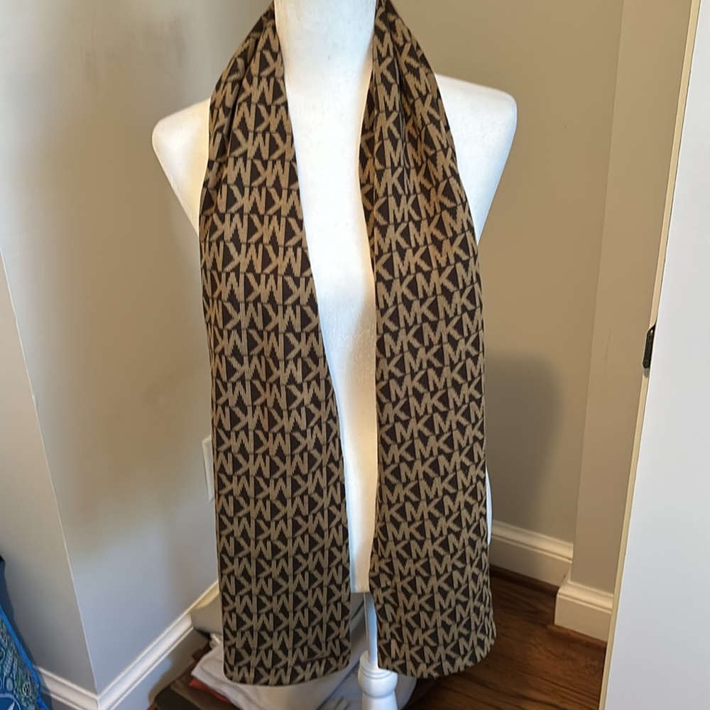 Michael Kors logo scarf